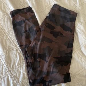 Lululemon align crops